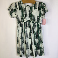 Size 3: Kate Quinn Light Green/Green Trees Short Sleeve Dress