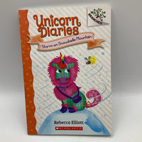 Unicorn Diaries: Storm On Snowbelle Mountain (paperback)