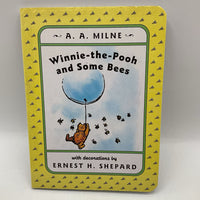 Winnie-The-Pooh And Some Bees (boardbook)