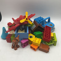 2 Gallon Bag Of Assorted Duplo Blocks