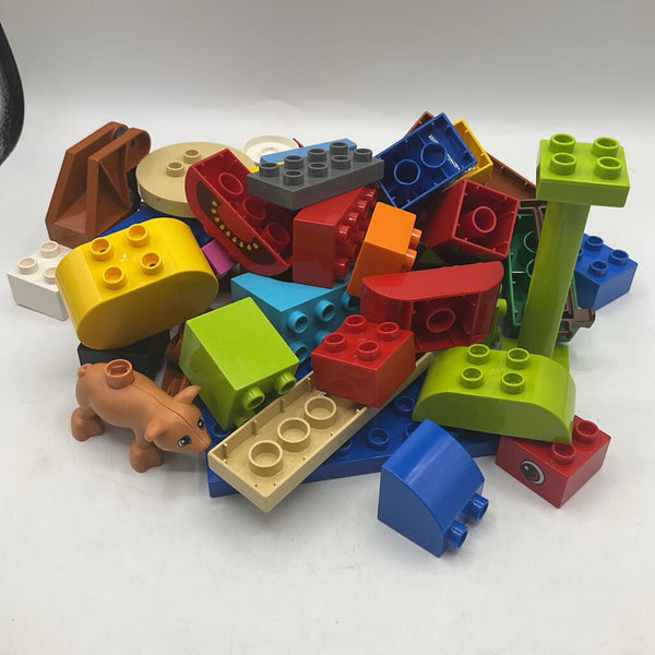 2 Gallon Bag Of Assorted Duplo Blocks