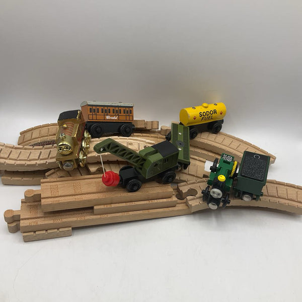 Gallon Bag Of Assorted Wooden Thomas & Friends Trains & Tracks