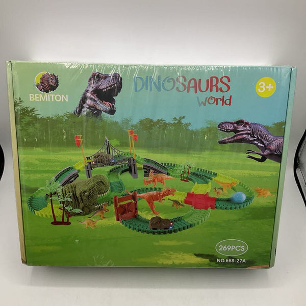 Dinosaur World 269pc Track & Vehicle Set-NEW IN BOX