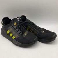 Size 3.5Y: Adidas Black/Yellow Lace-Up Sneakers