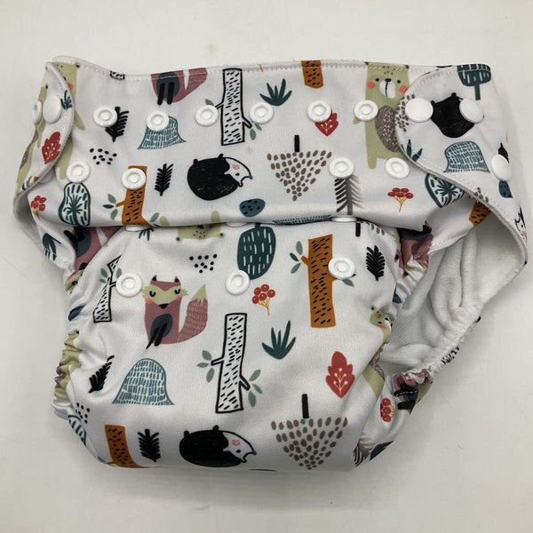 Size O/S: Wegreeco White/Colorful Forest Animals Adjustable Snap Diaper