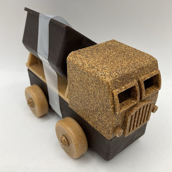 Luke's Toy Factory Recycled Car