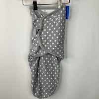 Size Sm/Med: Swaddle Me Grey White Sleepsack