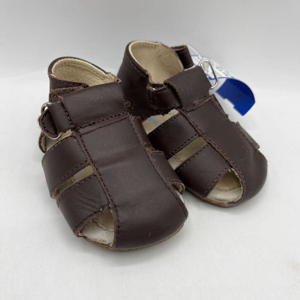 Size 6-9m: Robeez Brown Velcro Strap Sandals