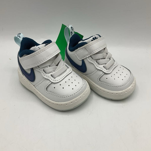 Size 2: Nike White/Blue Velcro Strap Sneakers