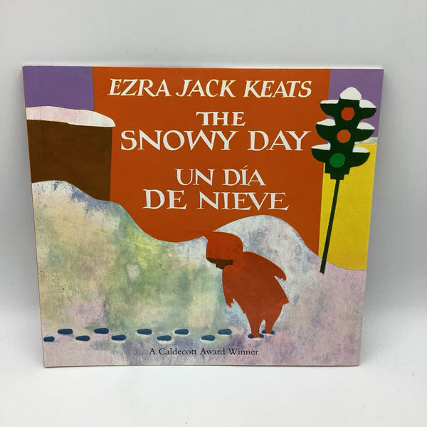 The Snowy Day/Un Dia De Nieve (paperback)