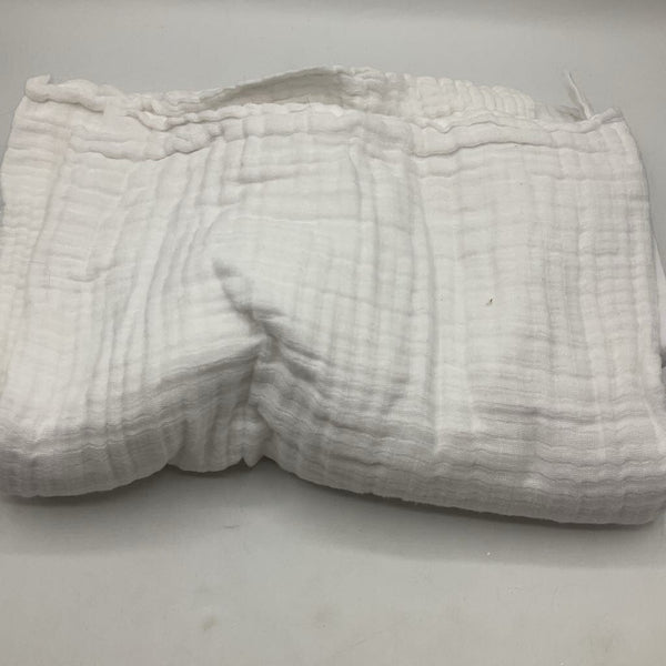 White 100% Cotton Crib Skirt