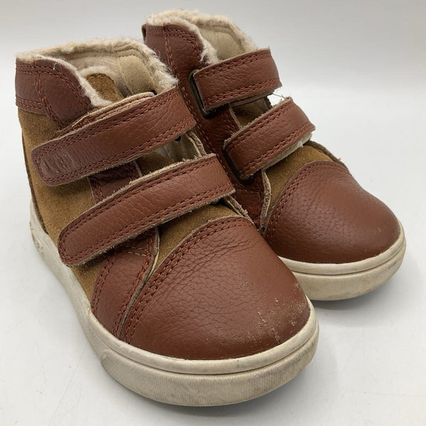 Size 6: Ugg Brown Velcro Strap Boots