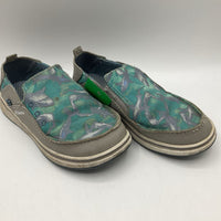 Size 1Y: Columbia Grey Canvas Shark Slip-On Shoes