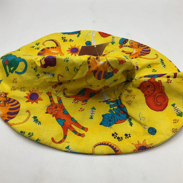 Size 0-6m: Bottom Buddies Yellow Funky Cat Print Sun Hat