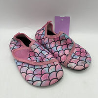 Size 7- 7.5: L Run Pink Mermaid Velcro Water Shoes