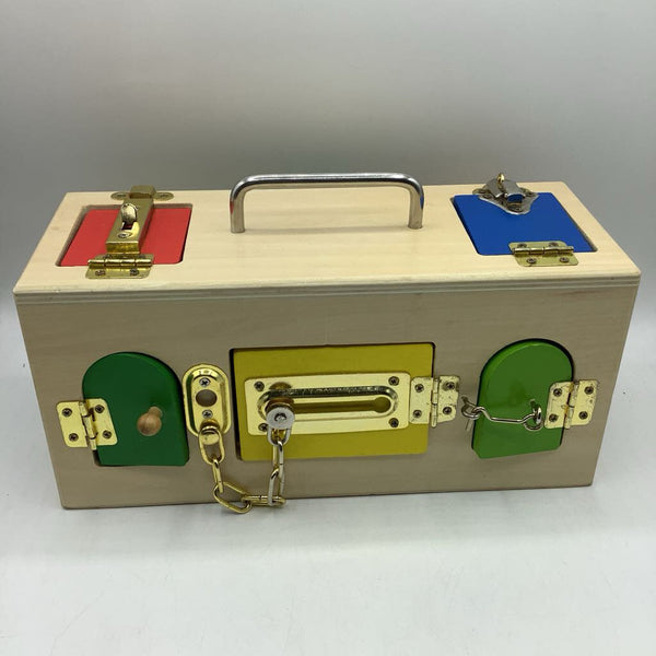 Mickyu Wooden Latch Box