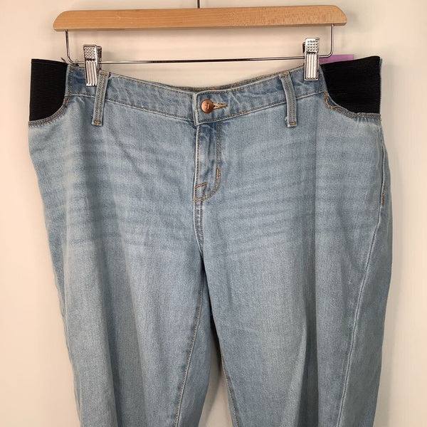 Size 4: Isabel Maternity Light Blue Jeans