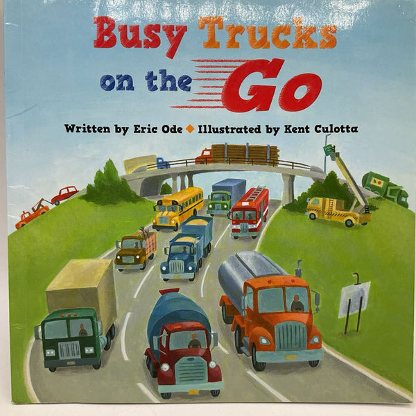 Busy Trucks On The Go (paperback)