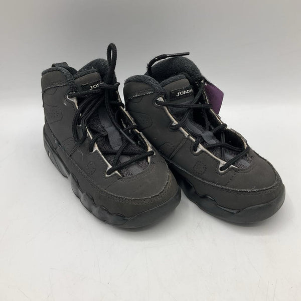 Size 8: Nike Jordan 6 Retro Low BT Black/Gray Sneakers
