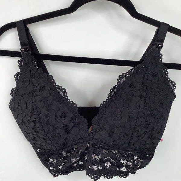 Size M: Momanda Black Lace Nursing Bra