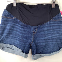 Size M/L: Isabell Blue Jean Shorts