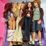 Pink/Purple Storage Case w/ 4 Bratz Dolls And Assorted Accessories