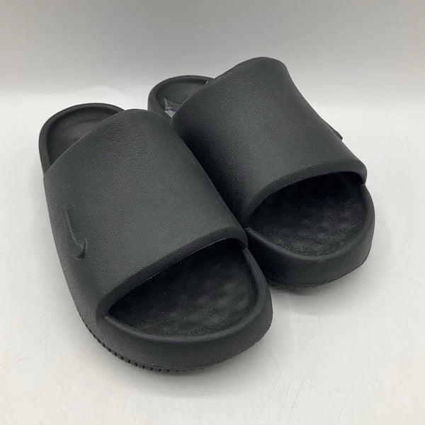 Size 6: Nike Black Slides