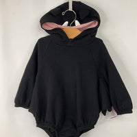 Size 12-18m: Old Navy Black Bat Onesie Costume