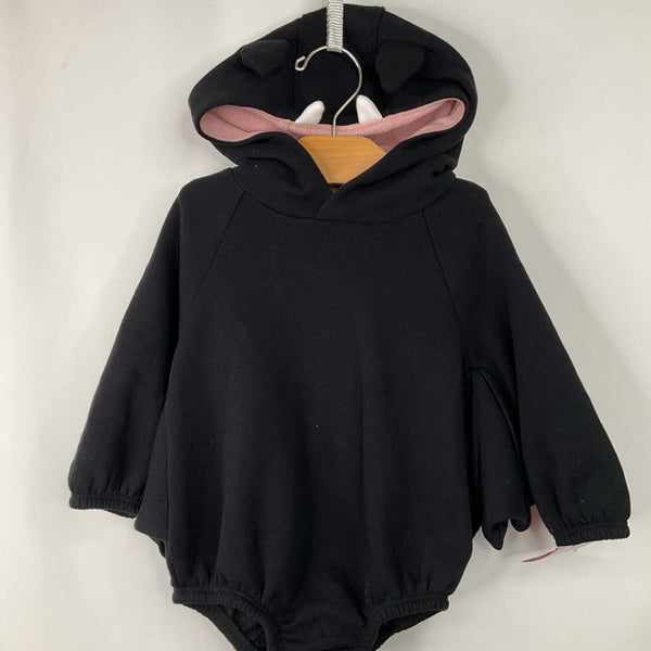 Size 12-18m: Old Navy Black Bat Onesie Costume