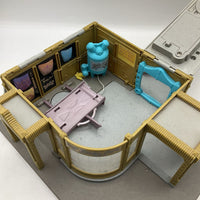 Collectors Corner: Disney Cars Ramone's Body Shop Art Playset