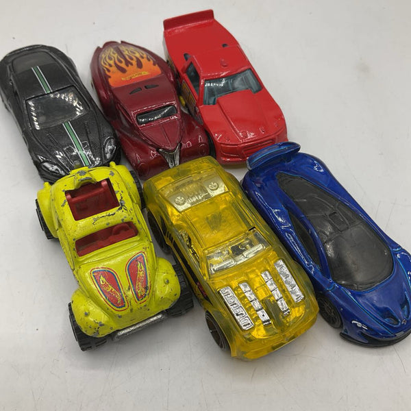 Bag of Assorted Hot Wheels / Matchbox Cars