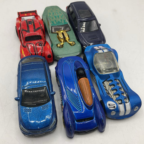 Bag of Assorted Hot Wheels / Matchbox Cars