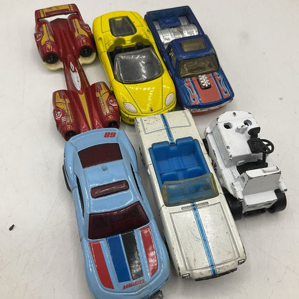 Bag of Assorted Hot Wheels / Matchbox Cars