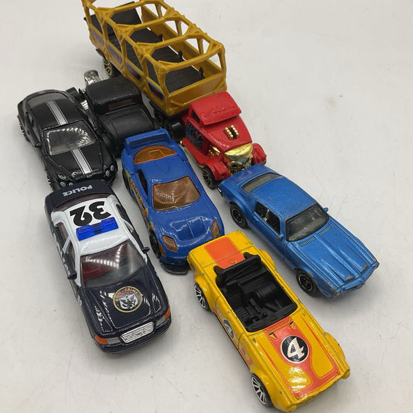 Bag of Assorted Hot Wheels / Matchbox Cars