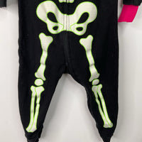 Size 12-18m: Gap Black/Green Neon Skeleton 1pc PJs