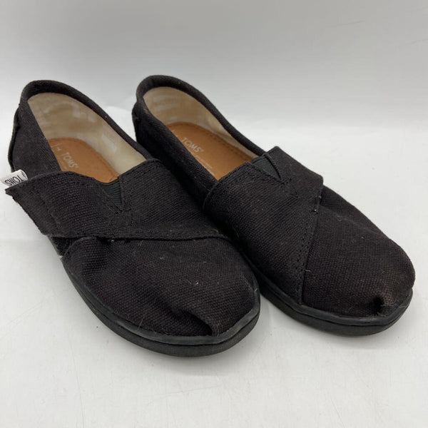 Size 11: Toms Black Velcro Strap Shoes