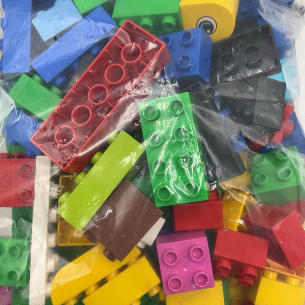 2 Gallon Bag Of Assorted Duplos
