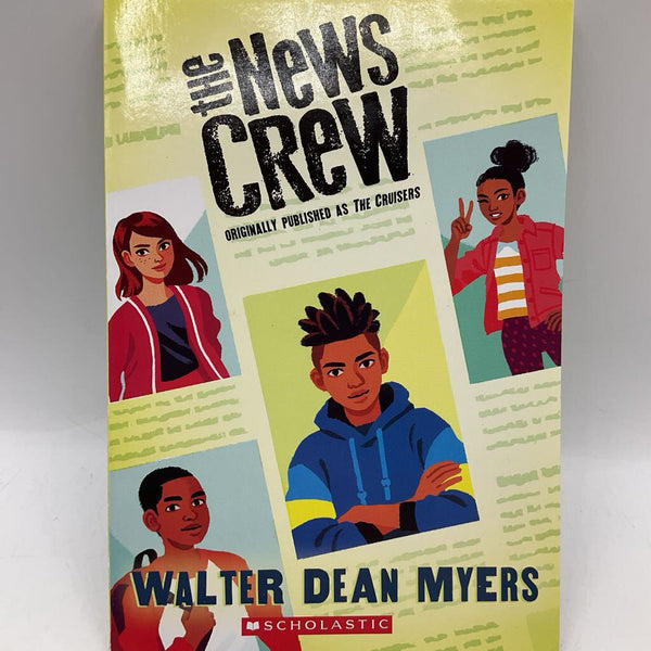 The News Crew (paperback)
