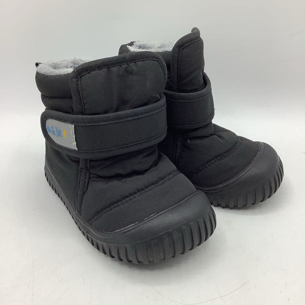 Size 7: Jan & Jul Black Velcro Strap Winter Boots