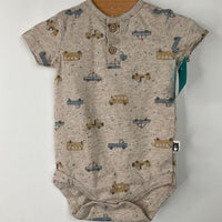 Size 3-6m: Rabbit + Bear Tan/Blue Vehicle Sleeve Onesie
