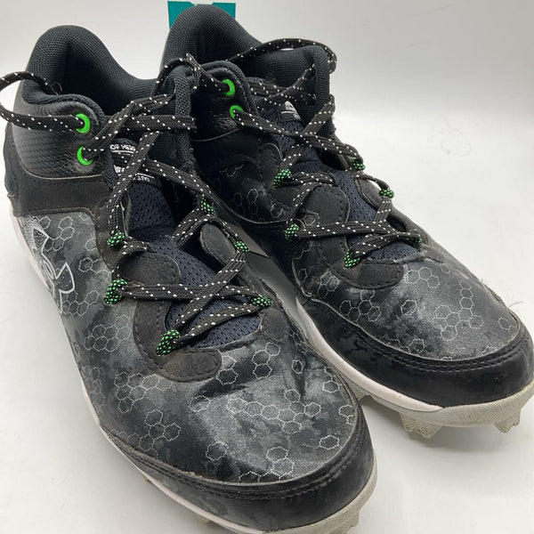 Size 6Y: Under Armour Black Lace-Up Football Cleats