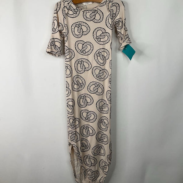 Size 0-3m: Spearmint Love Creme Pretzels 1pc Nighty PJs