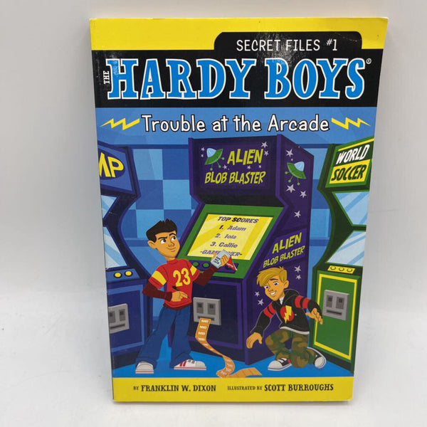 The Hardy Boys: Trouble At The Arcade (paperback)