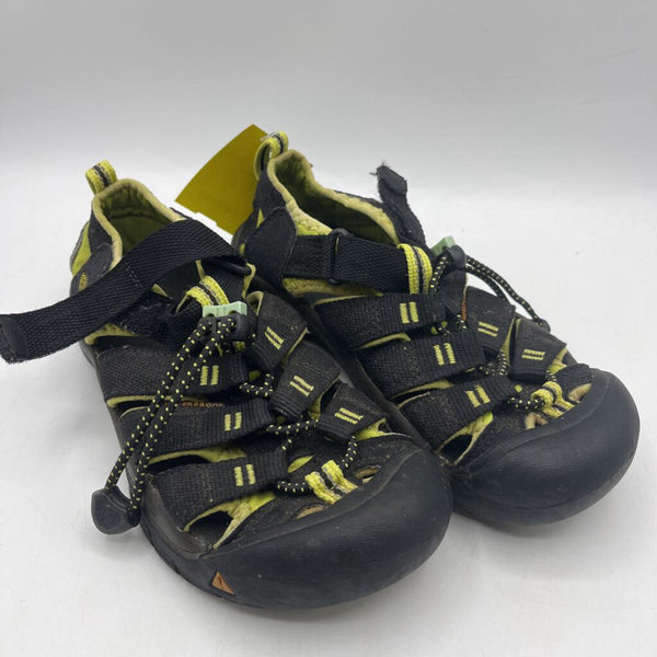 Size 1Y: Keen Black/Green Toggle/Velcro Strap Sandals
