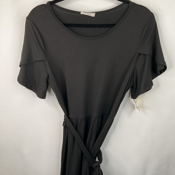 Size L: Black Short Sleeve Dress