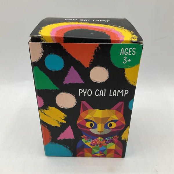 Pyo Cat Lamp