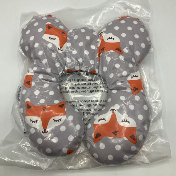 Grey/white spot W/ Foxes Neck Pillow NEW