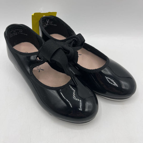 Size 10: Capezio Black Tap Shoes