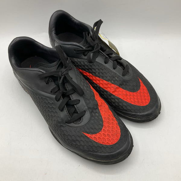 Size 6Y: Nike Black/Red Lace-Up Indoor Soccer Cleats