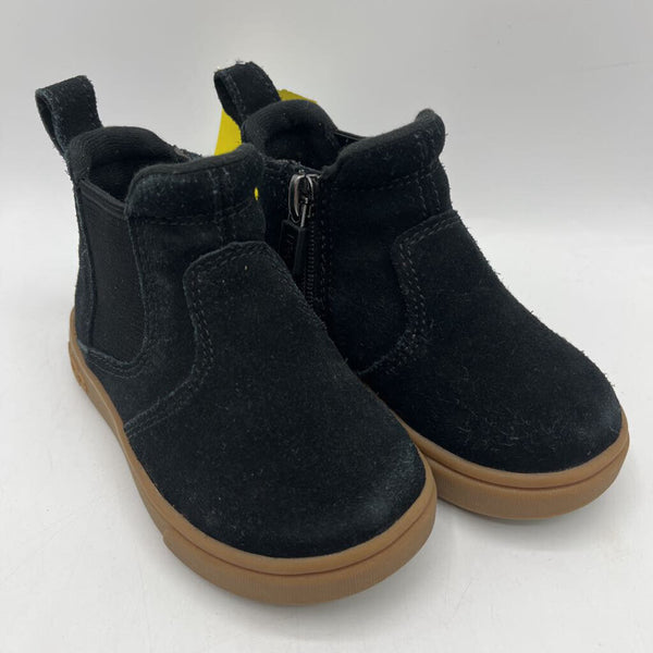 Size 6: Ugg Black Zip-Up Chelsea Boots